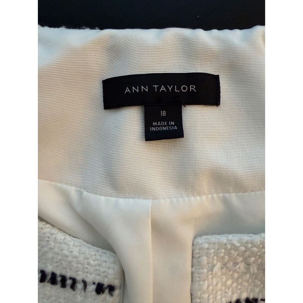Ann Taylor Boucle Blazer Womens Size 18 White Open Front Business Casual - Picture 4 of 10